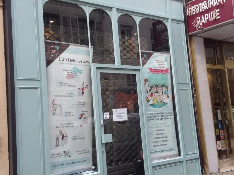 façade magasin en bois